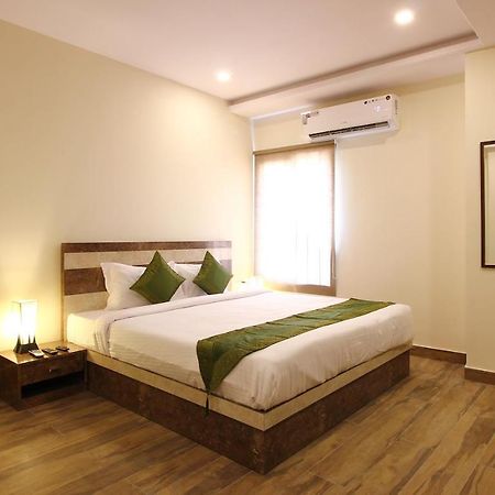 Treebo Address Inn, Banjara Hills Hyderabad Eksteriør bilde