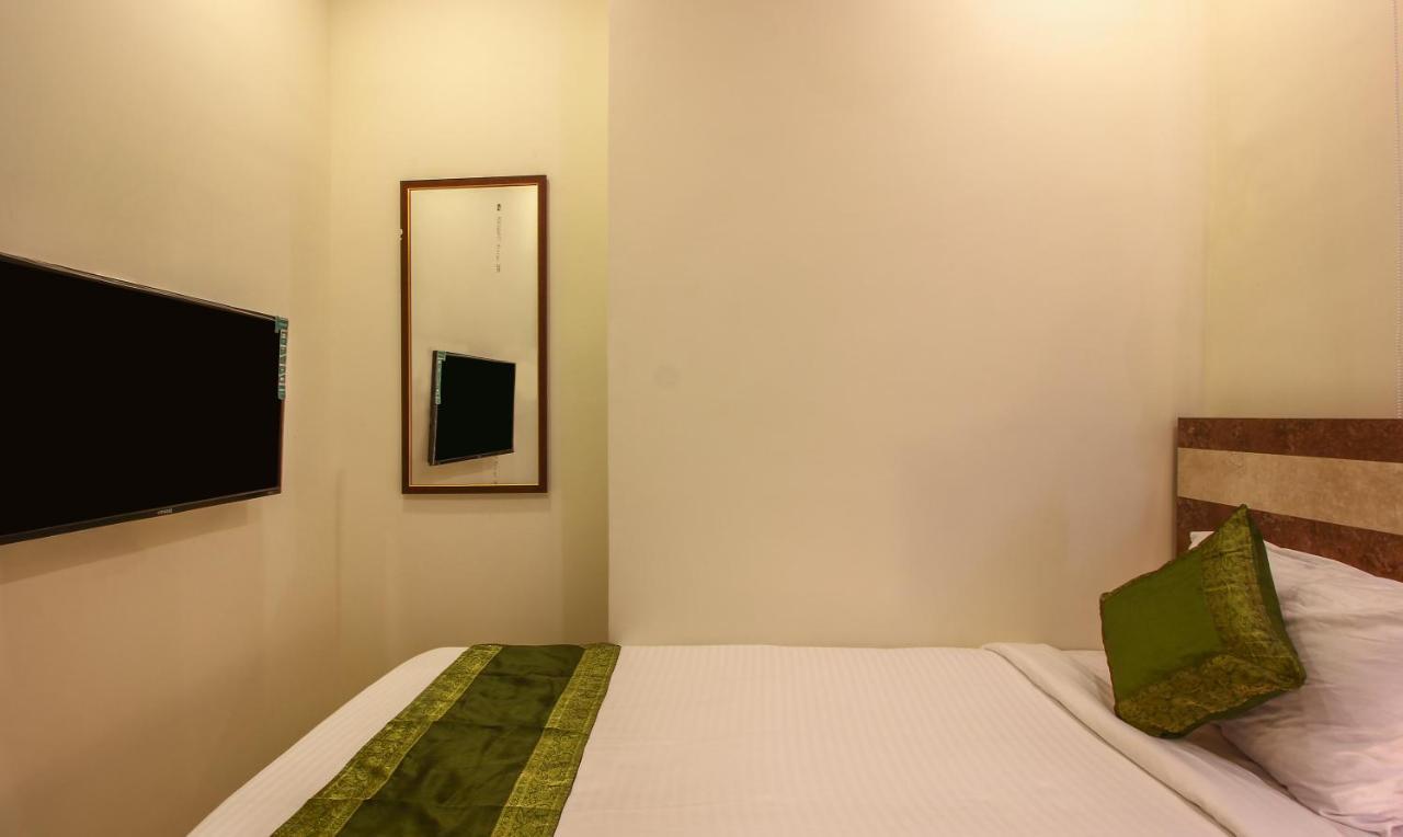 Treebo Address Inn, Banjara Hills Hyderabad Eksteriør bilde