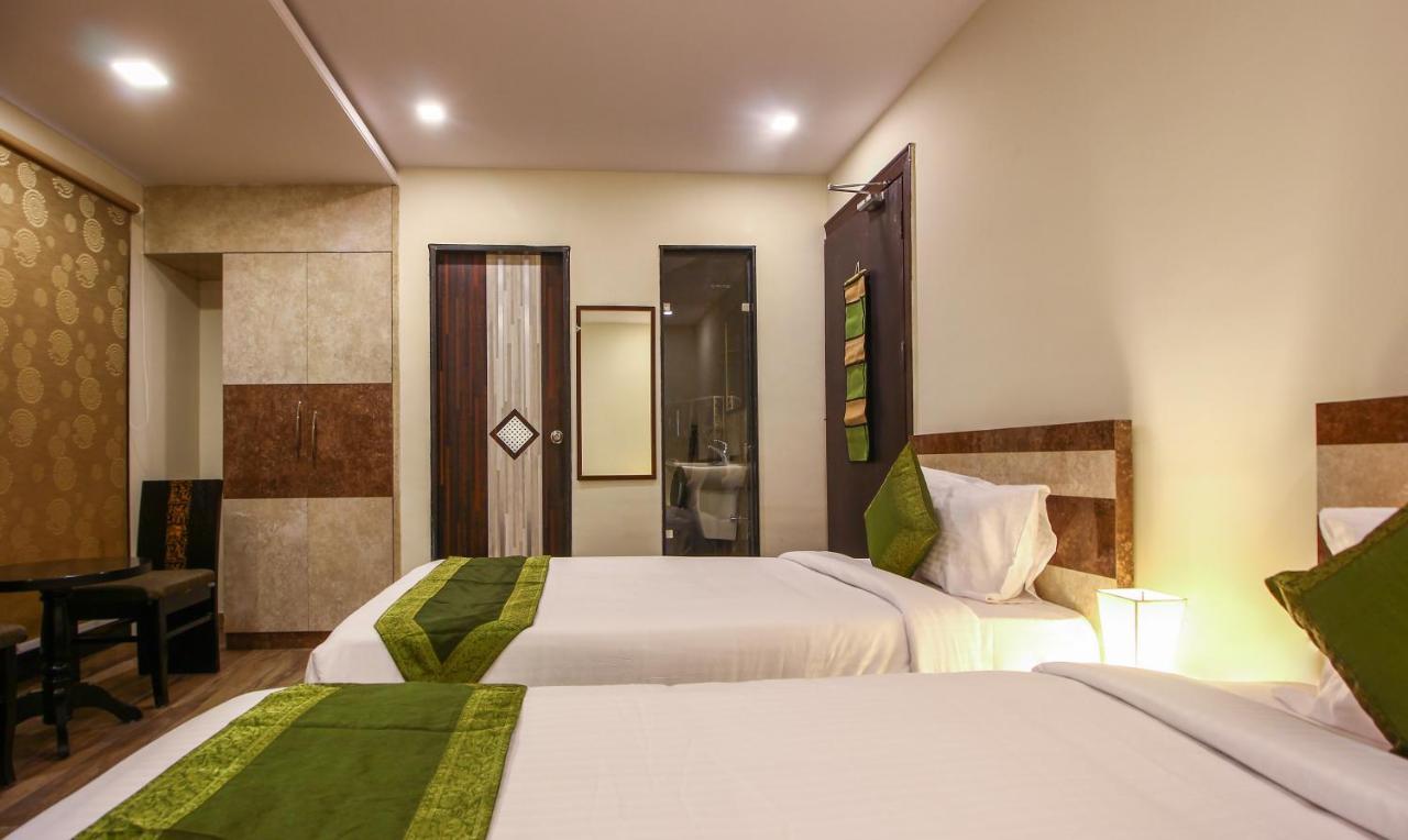 Treebo Address Inn, Banjara Hills Hyderabad Eksteriør bilde